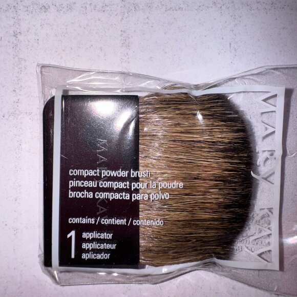 Mary Kay Palette Cheek Brush - Picture 1 of 2
